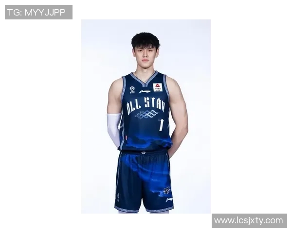 曾凡博的篮球之路:从青涩少年到职业赛场的崭露头角与未来展望 曾凡博的篮球之路:从青涩少年到职业赛场的崭露头角与未来展望